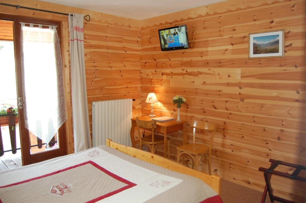 Au Bon Logis Hotel Risoul Room photo