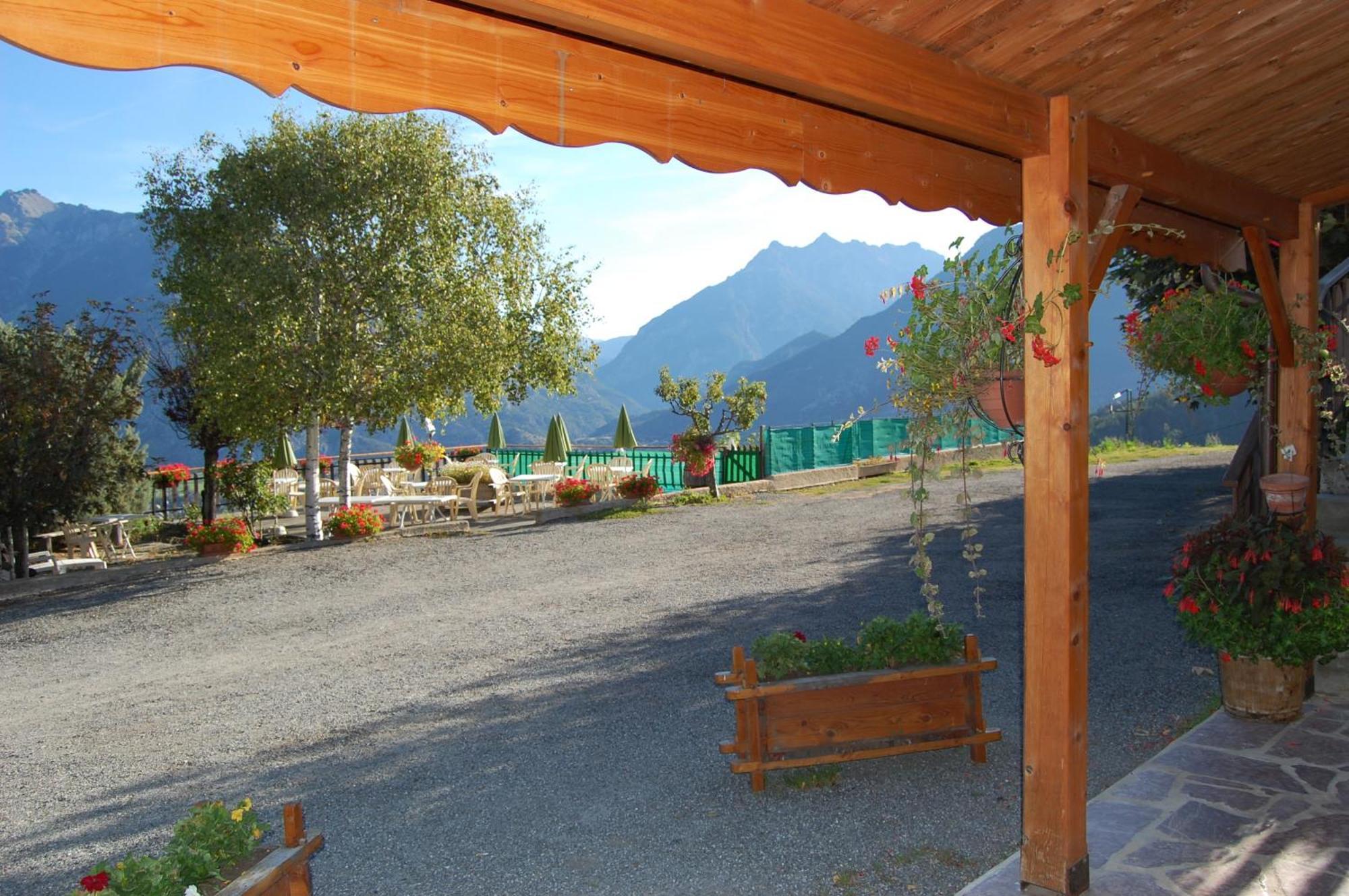 Au Bon Logis Hotel Risoul Exterior photo